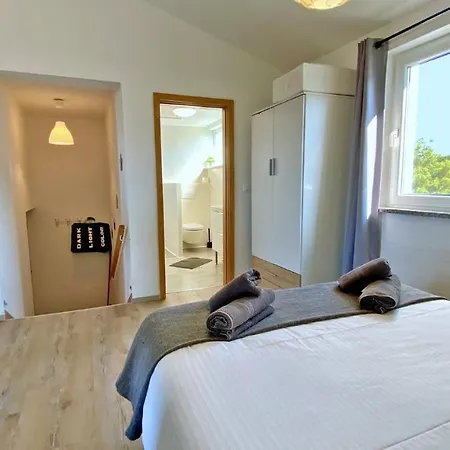 Lägenhet - Kornati - De 40 M2 Avec Piscine *