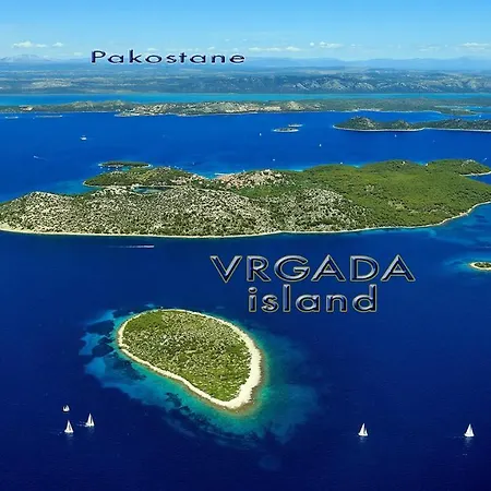 - Kornati - De 40 M2 Avec Piscine アパート