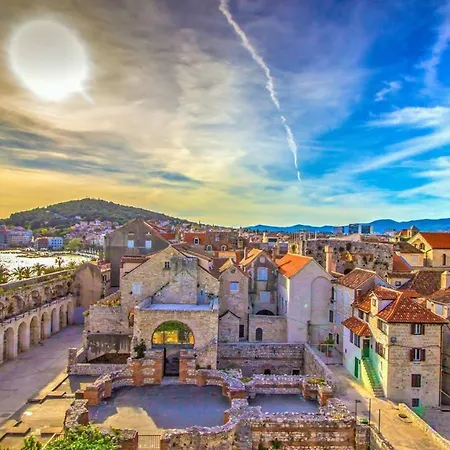 - Kornati - De 40 M2 Avec Piscine Apartman