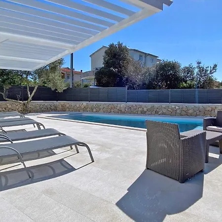 アパート - Kornati - De 40 M2 Avec Piscine *