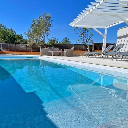 - Kornati - De 40 M2 Avec Piscine * Pakoštane