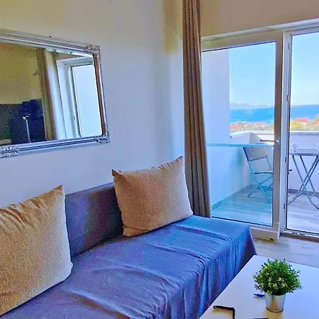 - Kornati - De 40 M2 Avec Piscine *