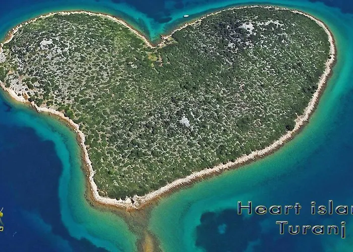 Apartman - Kornati - De 40 M2 Avec Piscine Pakostane