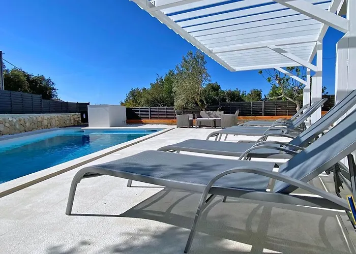 - Kornati - De 40 M2 Avec Piscine