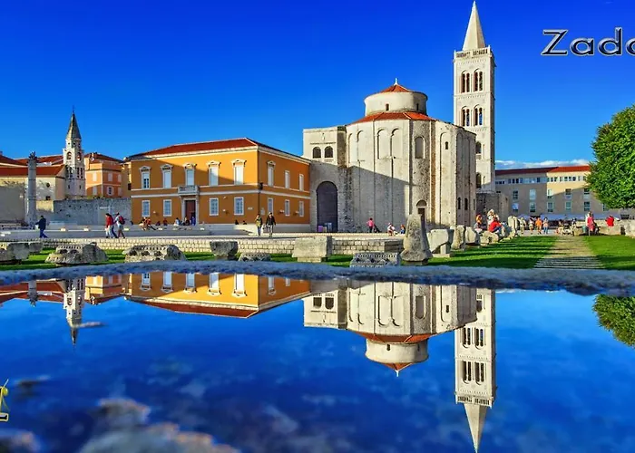 - Kornati - De 40 M2 Avec Piscine Apartman