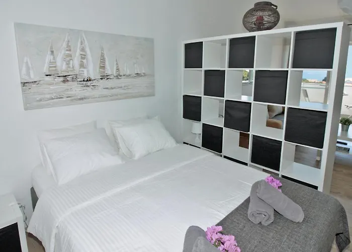 - Kornati - De 40 M2 Avec Piscine Appartement Pakoštane